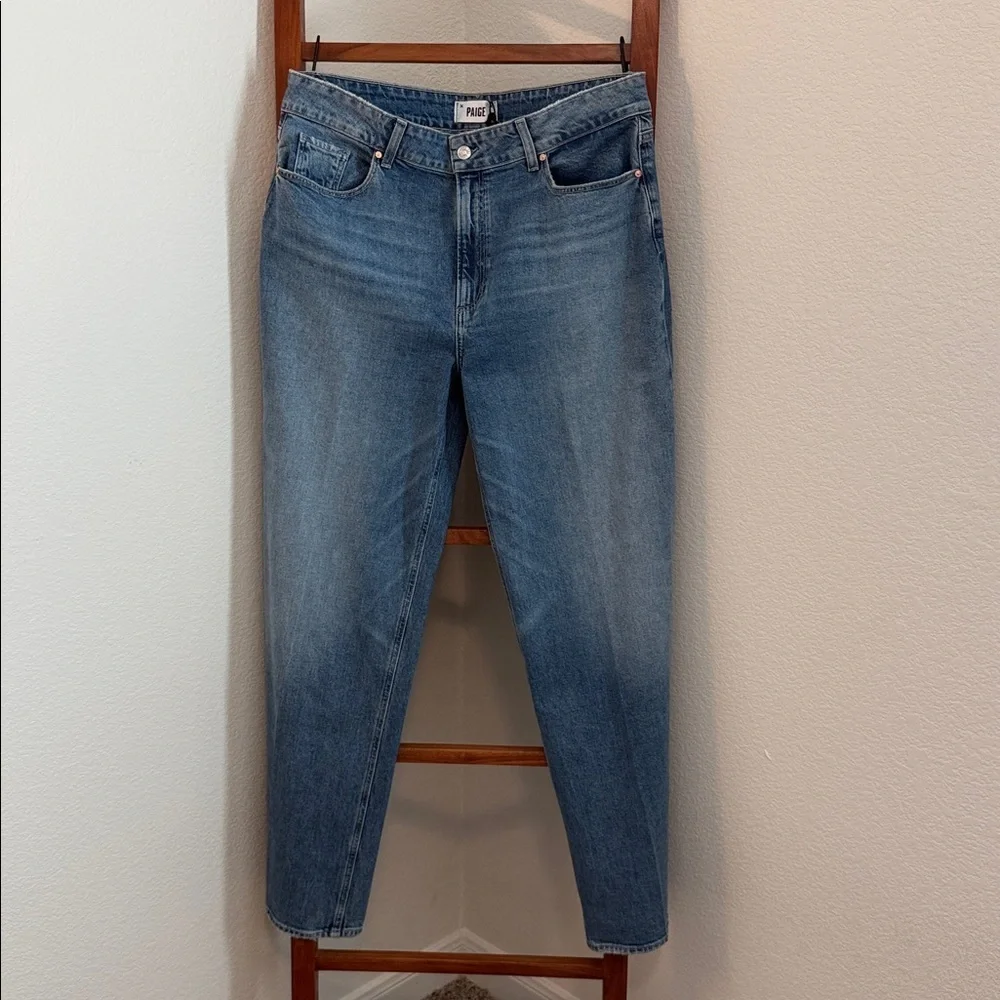 PAIGE Sasha High Rise Wide Leg Relaxed Jeans in Archive Size 33 NWT